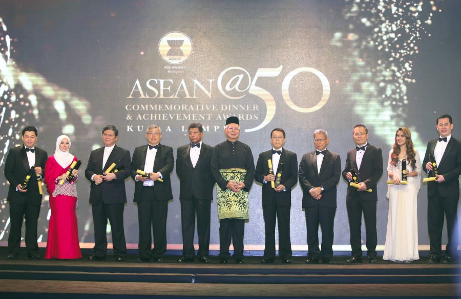 Jeffrey Cheah Vivy  Yusof  among Malaysians honoured at 